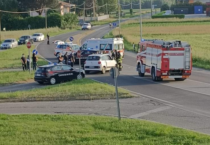Scontro auto-moto a Limido: ferito un centauro di 44 anni