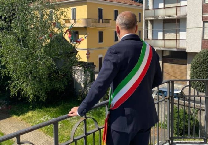 Caro bollette, anche il Comune di Olgiate si spegne per protesta e solidairietà