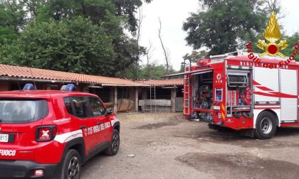 Incendio in un'azienda agricola, Vigili del Fuoco a Busto Arsizio