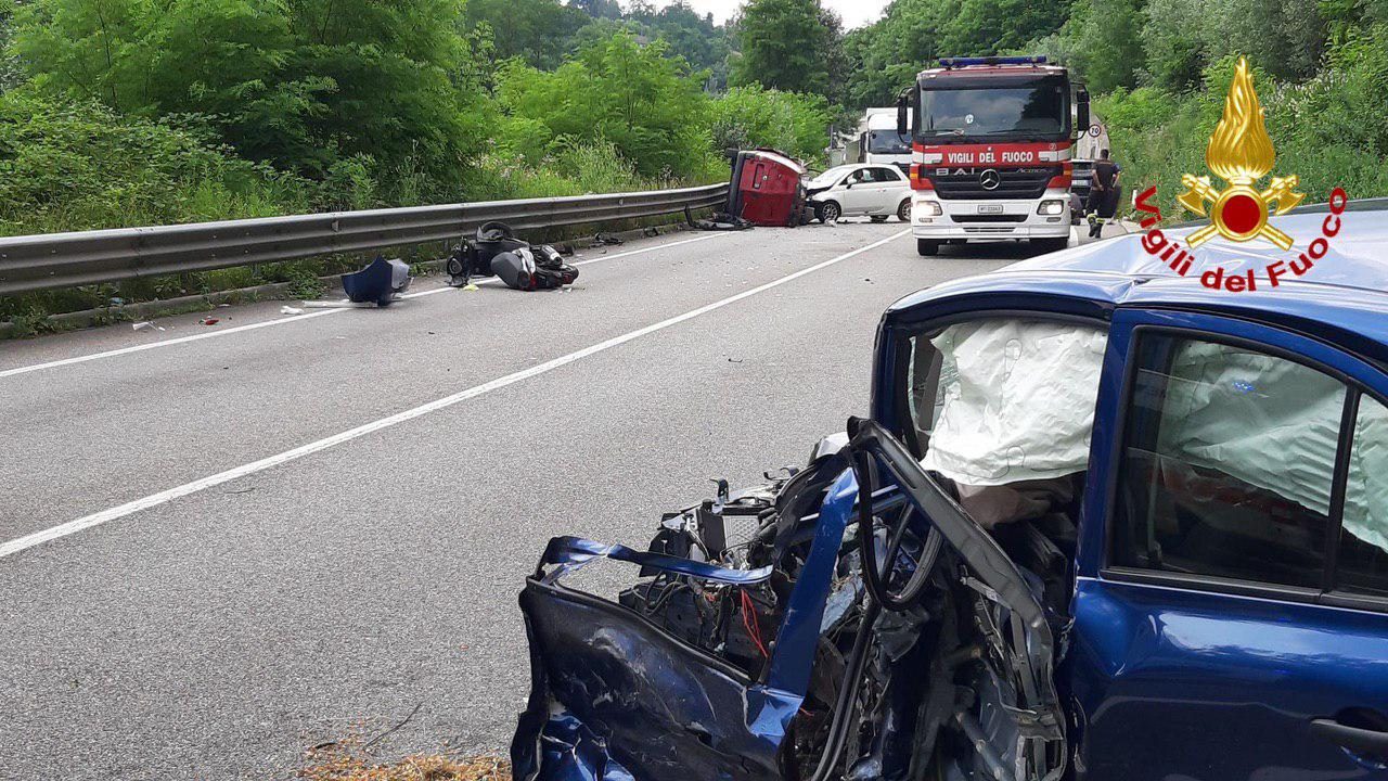 tremendo incidente a varese