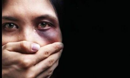 Dieci anni di maltrattamenti e violenze: arrestato l'ex marito