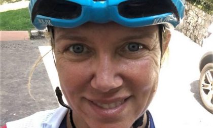 Travolta da un camion mentre si allena: è morta la ciclista Roberta Agosti