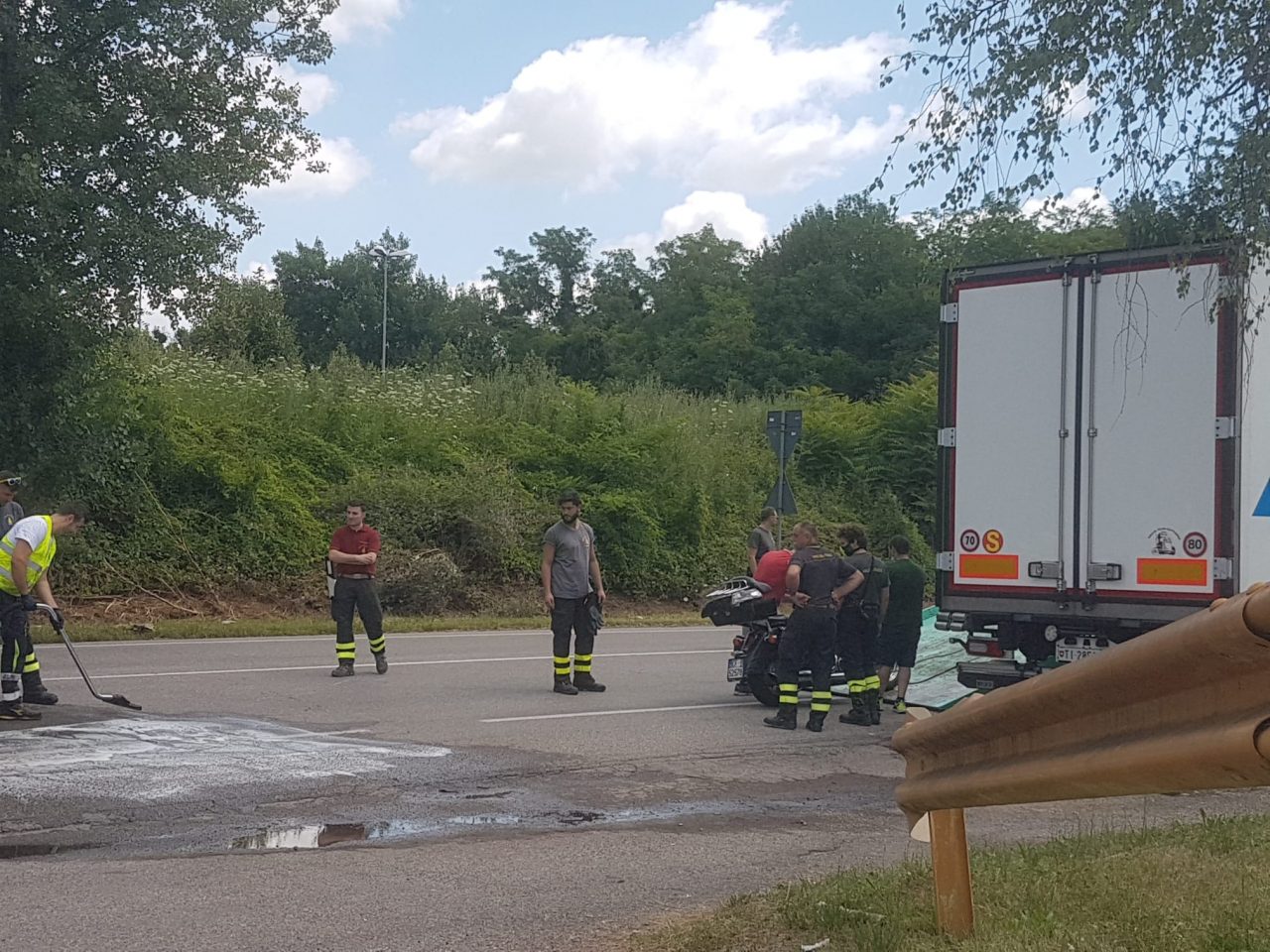 Incidente in Varesina a Tradate fra auto e moto