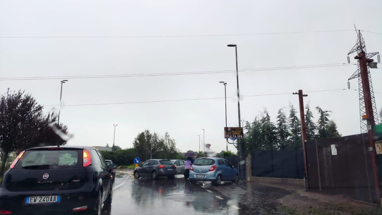 Incidente in zona industriale a Tradate, due feriti