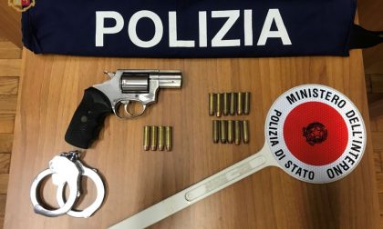 Pistola non dichiarata e con matricola abrasa, arrestato un venegonese