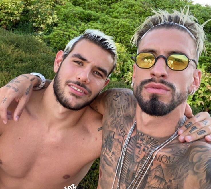 Campioni del Milan in vacanza sul Lago di Como