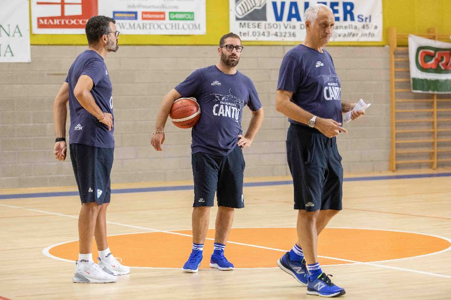 Pallacanestro Cantù: confermato l’intero staff