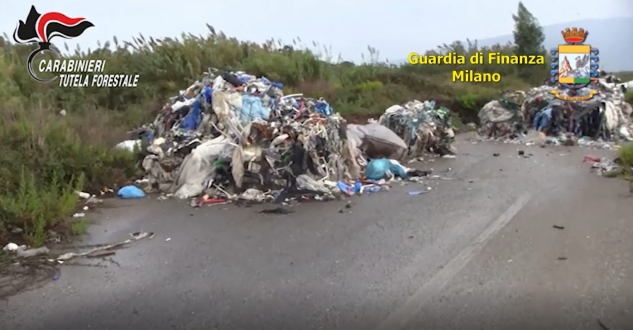 estorsioni e fatture false, cinque arresti