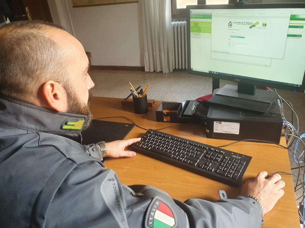 Frode fiscale, sequestrato un milione di euro a un professionista comasco