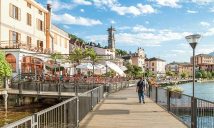 Agosto "autarchico": 9 italiani su 10 non lasceranno il Paese. Boom di visite in Ceresio e Lago Maggiore