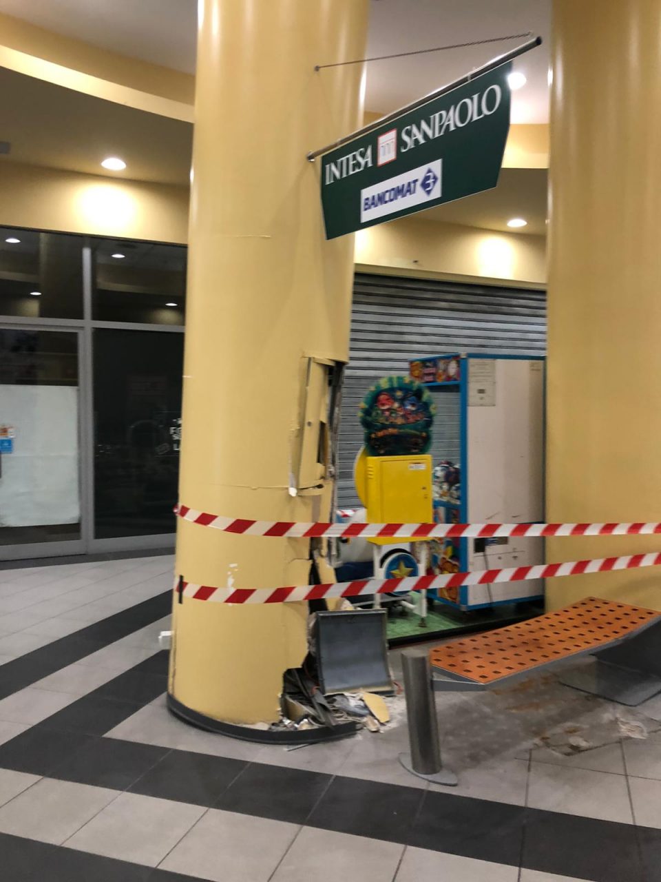 nuovo colpo alla coop di tradate
