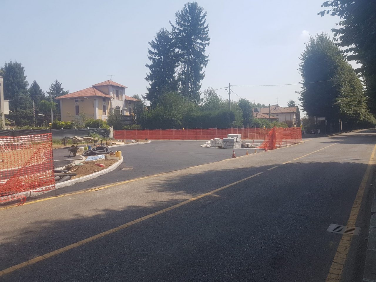 rotonda via crestani tradate cantiere