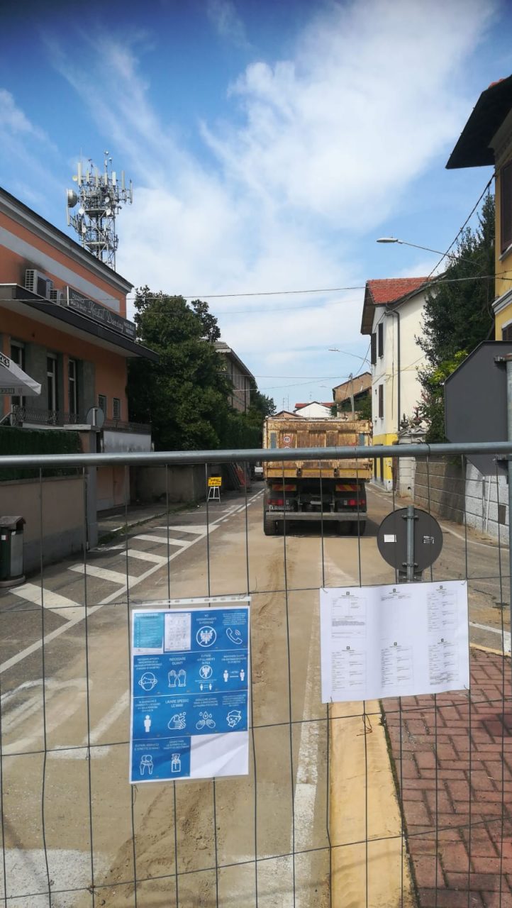 Continuano i lavori sulla rete gas nel centro di Tradate