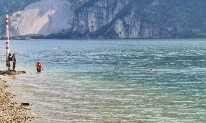 Ragazzina 12enne dispersa nel lago: in corso le ricerche