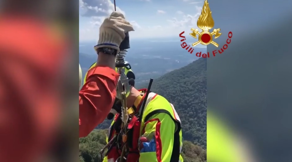 Perse sul monte Colonna, i Vigili del Fuoco li soccorrono dal cielo VIDEO