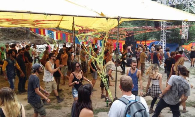 Rave party sull’Adda dal 14 agosto, De Corato: “Gravissimo. Si sgomberi ed emettano fogli di via”