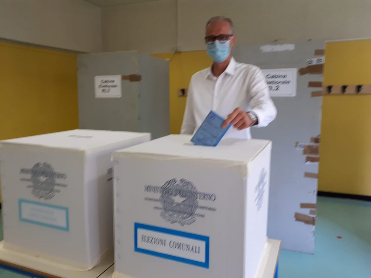 Elezioni Saronno 2020 il candidato sindaco Airoldi ha votato