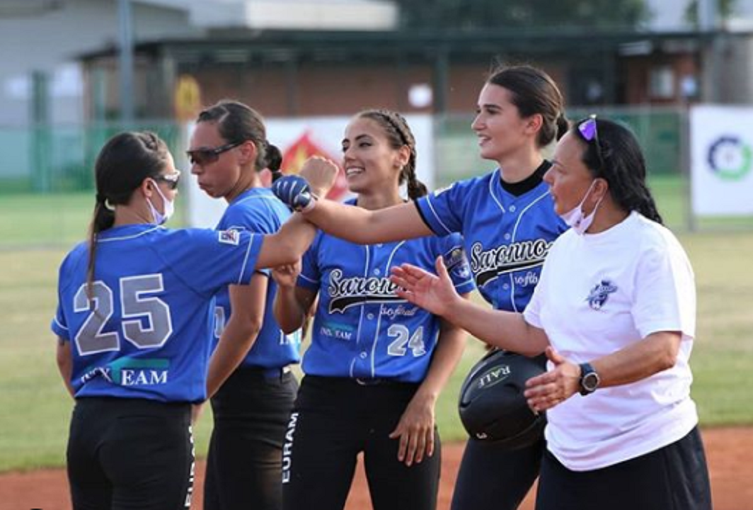 Softball, Saronno batte Caronno e vola in finale