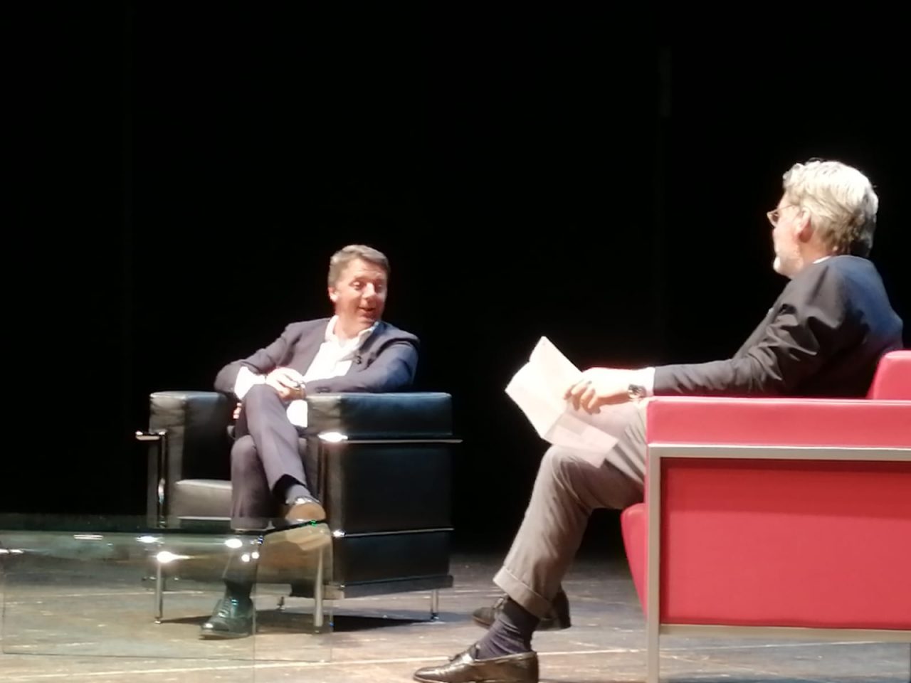 Renzi a Saronno per Gilli: “Dopo Varese vinciamo anche qui” VIDEO