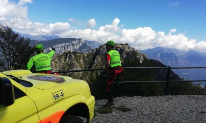 Tragedia in montagna: 82enne di Caronno Pertusella precipita e muore