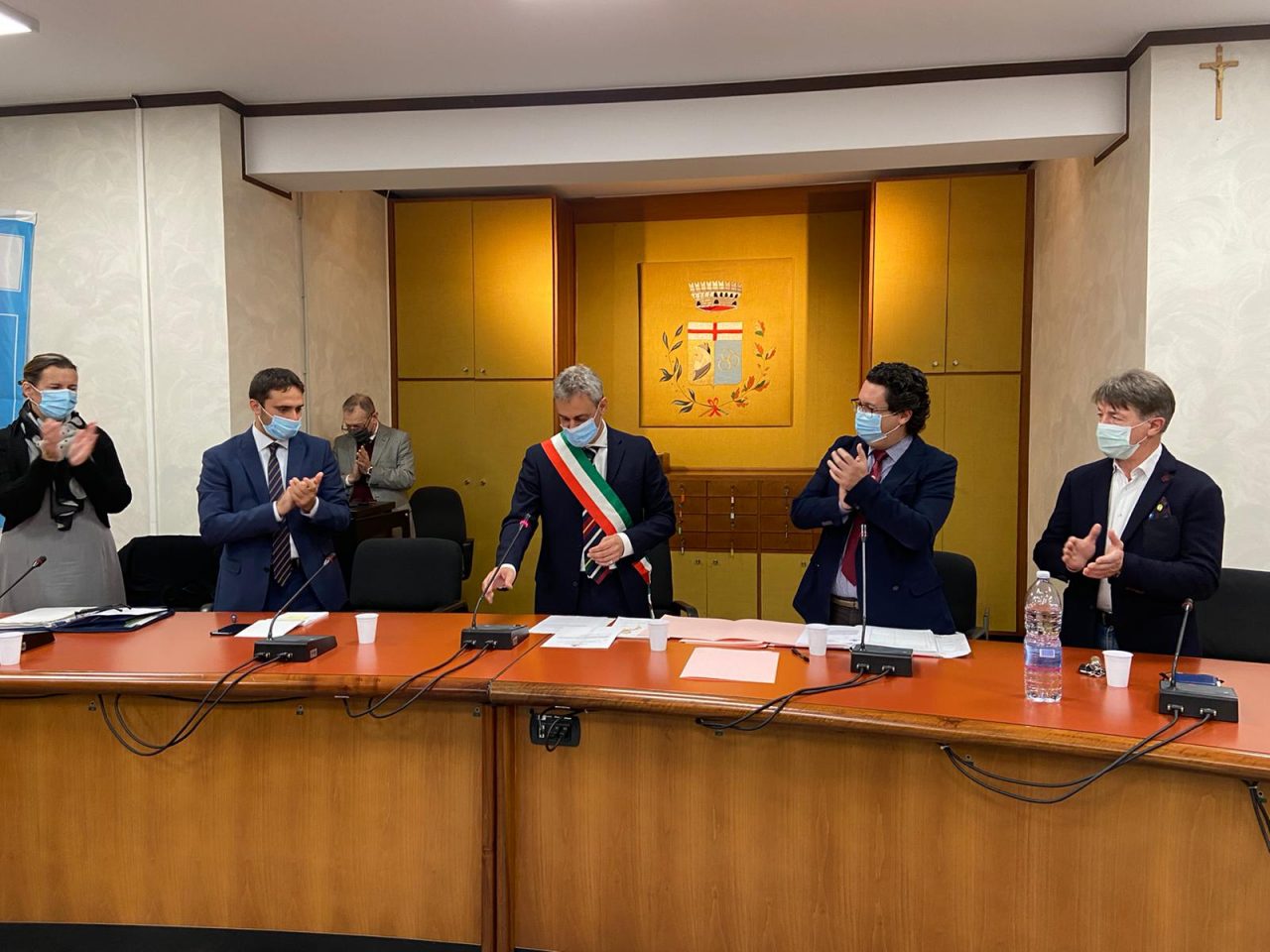 Esordio in consiglio per il nuovo sindaco di Origgio Evasio Regnicoli VIDEO