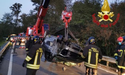 Tremendo incidente al Bosco di Valle: un'auto finisce nel fontanile FOTO