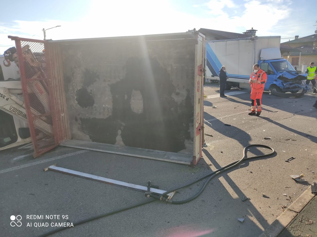 scontro fra camion a turate