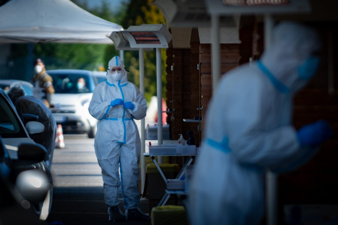 punto tamponi alla caserma nato di solbiate olona