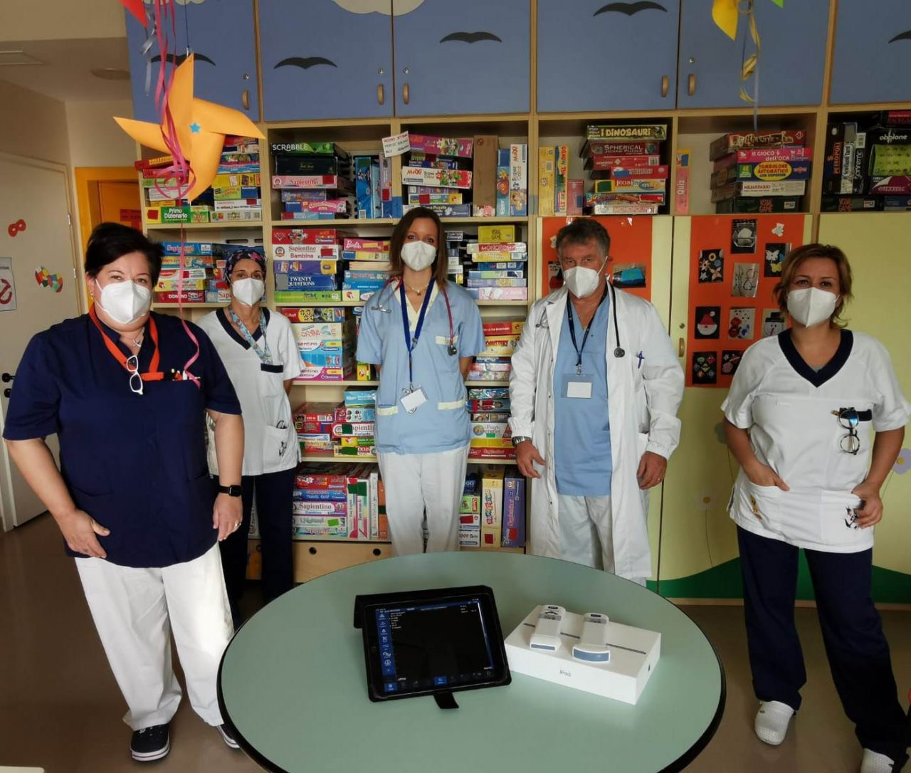 Per i 50 anni di matrimonio, donazione da 20mila euro alla Pediatria del Sant’Anna