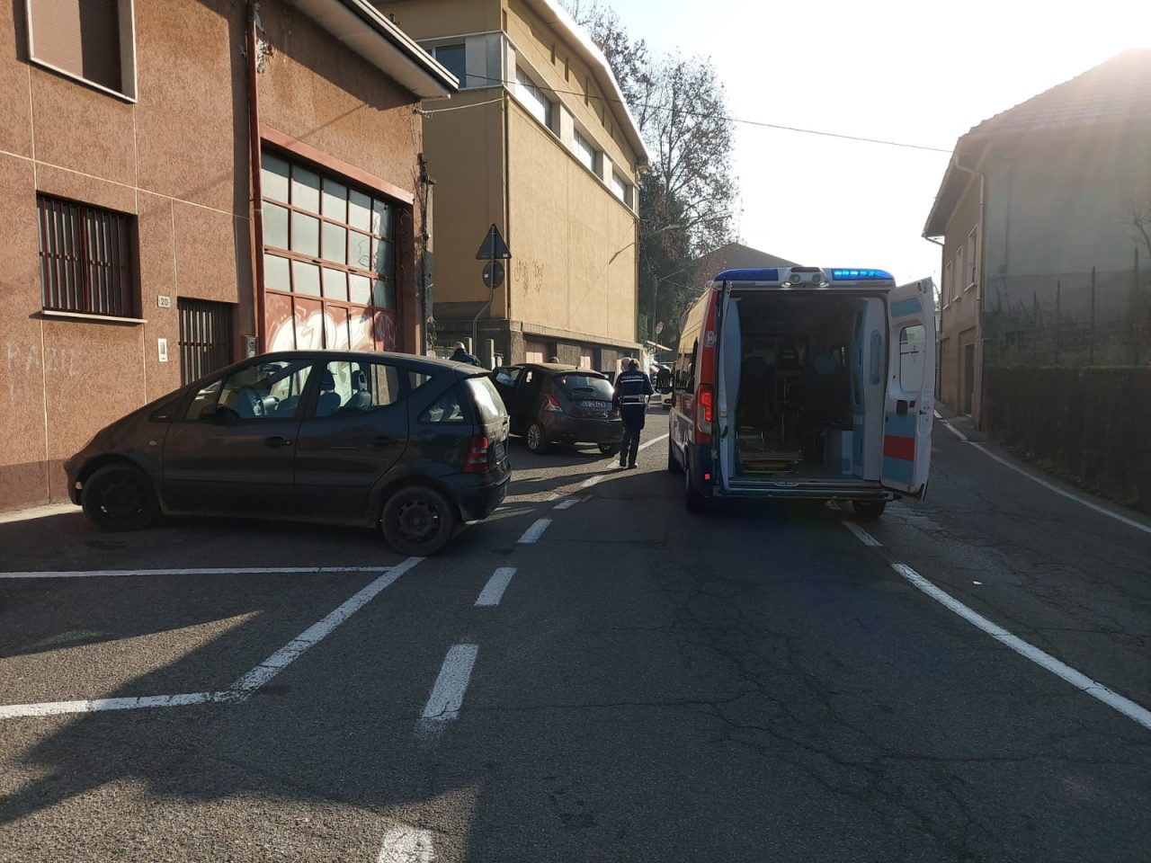 incidente in via da vinci a tradate
