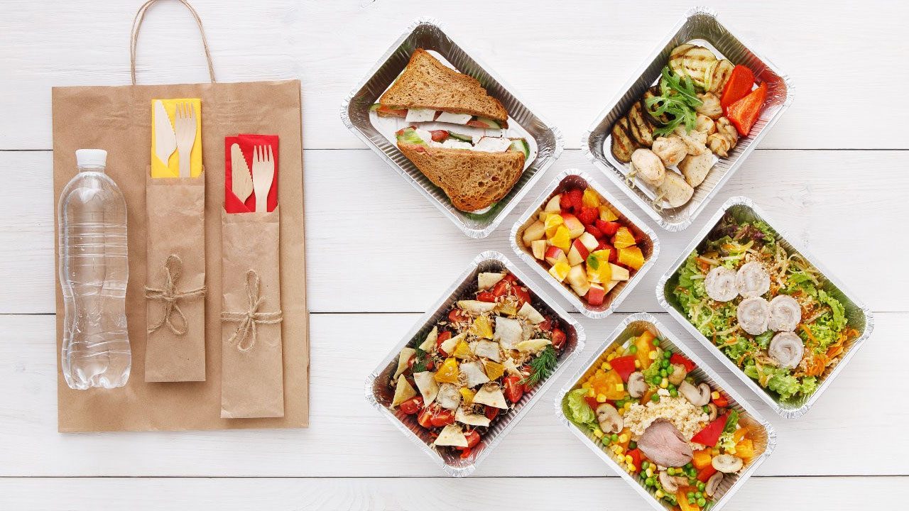 In ufficio e a km 0: così il Covid ridisegna la pausa pranzo
