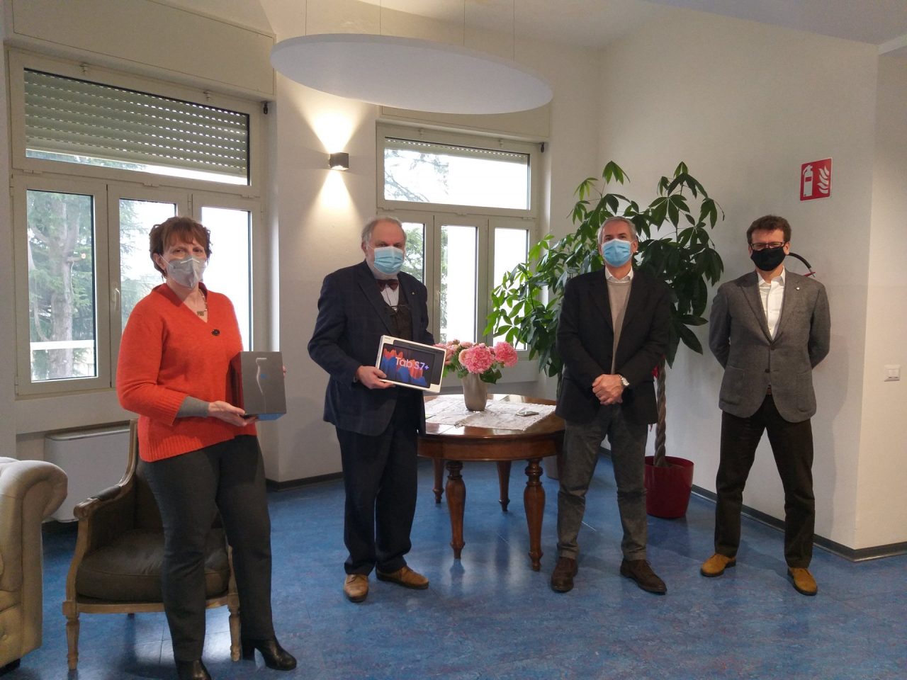 Hotspot Covid di Varese, arrivano ecografo e tablet donati da Fondazione Comunitaria del Varesotto