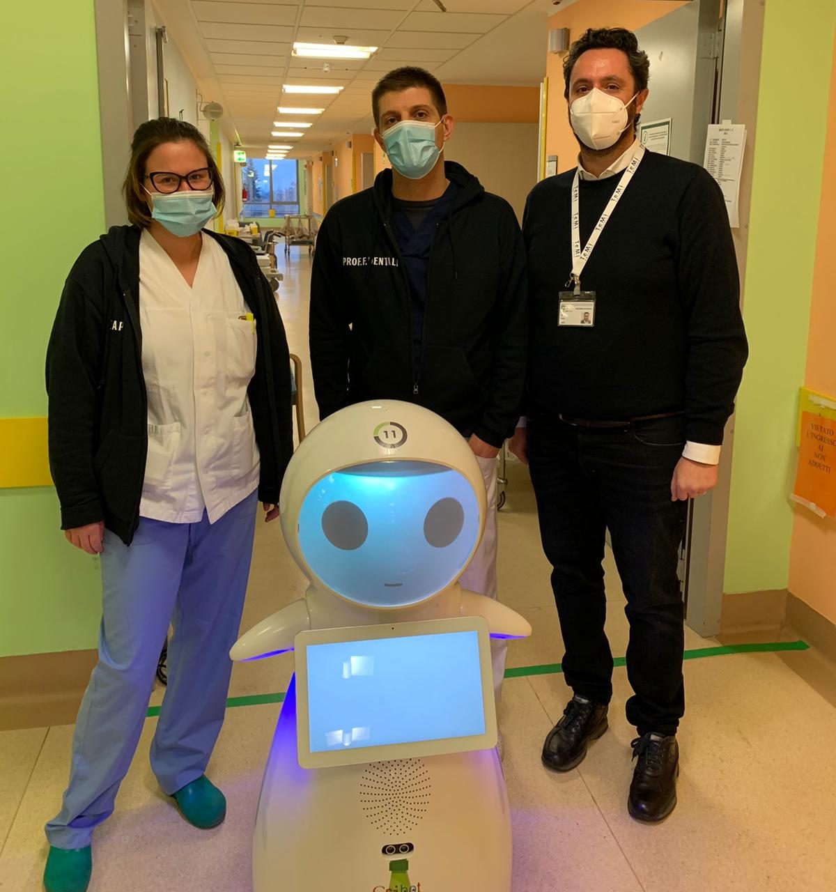 I robot tornano nei reparti Covid del Circolo di Varese: ecco Tommy 2