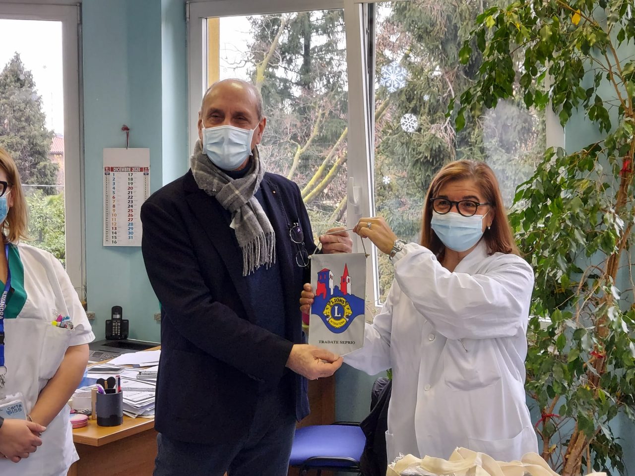 donazione lions all'ospedale di tradate