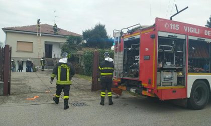 Canna fumaria in fiamme a Gorla Minore FOTO