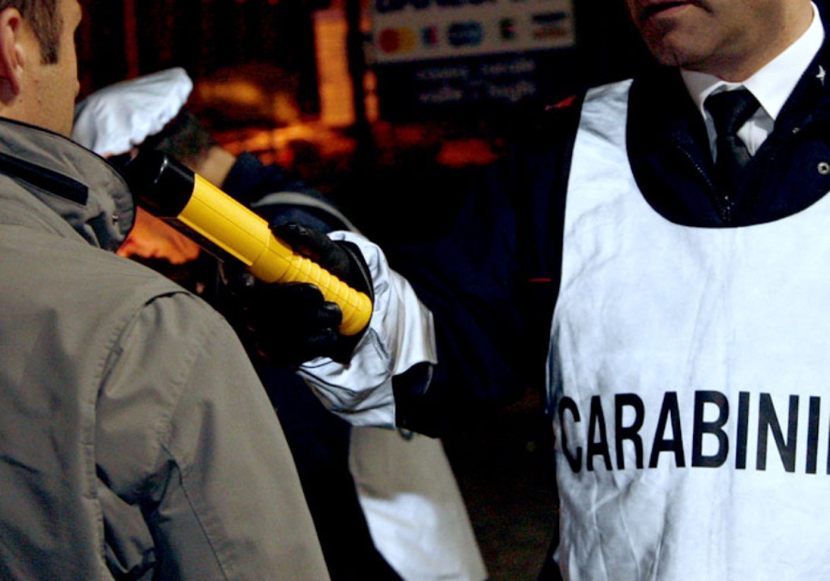 Ubriaco alla guida, rifiuta l’alcoltest: professionista varesino denunciato