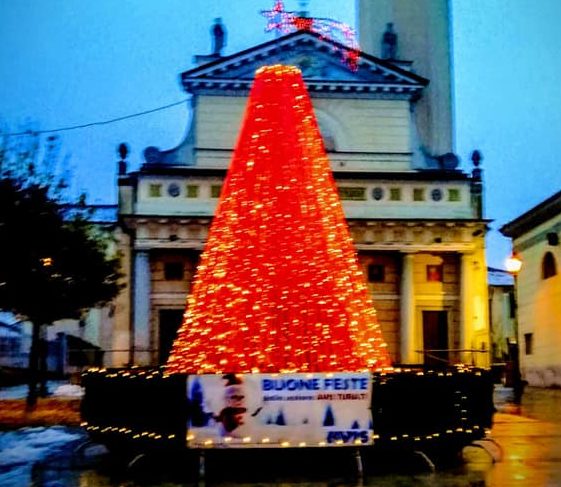 Avis Turate accende il Natale nella pandemia