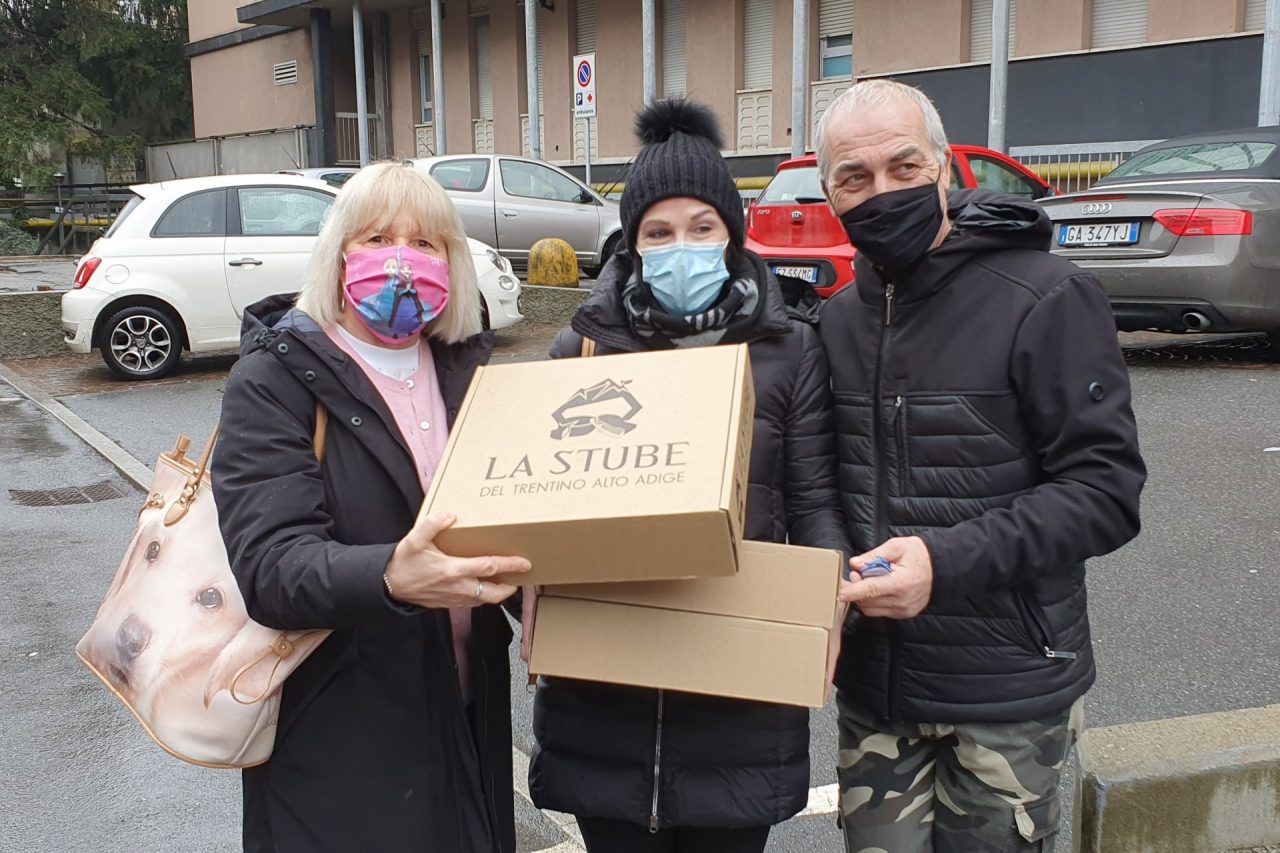 befana in pediatria con i vigili del fuoco