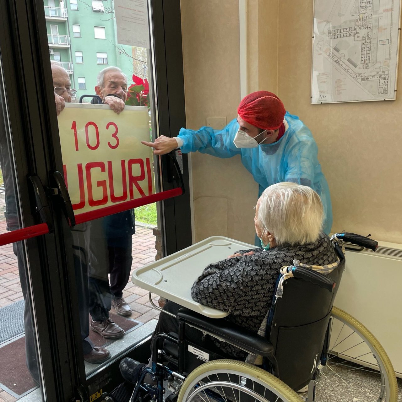 Nonna Paola festeggia 103 anni nella casa di riposo