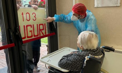 Nonna Paola festeggia 103 anni nella casa di riposo