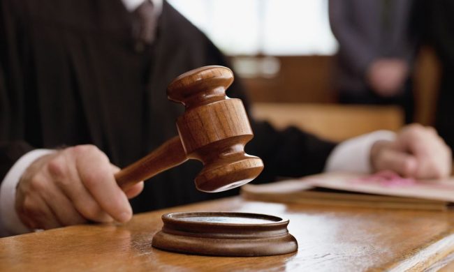 A processo per il karaoke: il giudice assolve sindaco, tecnico e titolari del bar