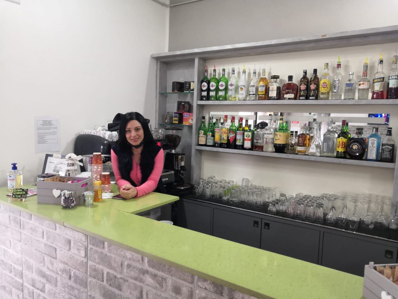 “Oggi apro”: il bar La Vale di Saronno tra chi sfida il Dpcm
