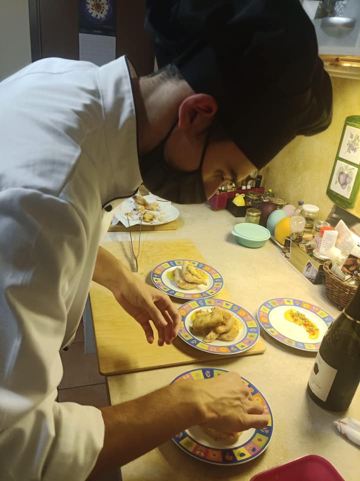 A 17 anni stupisce con i suoi piatti gourmet