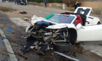 Lamborghini fuori strada a Rovellasca: auto distrutta, conducente e passeggero in ospedale