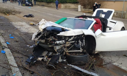 Incidente a Rovellasca auto esce di strada