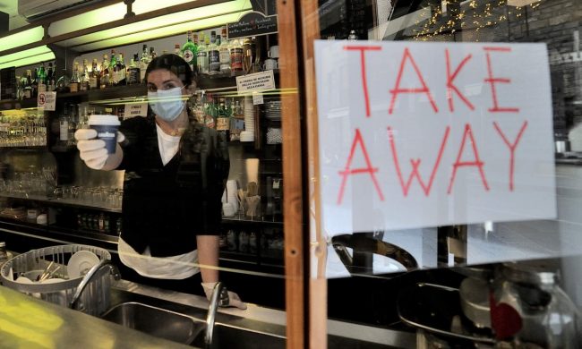 Alcolici da asporto dopo le 18? Vietati ai bar, permessi a market ed enoteche