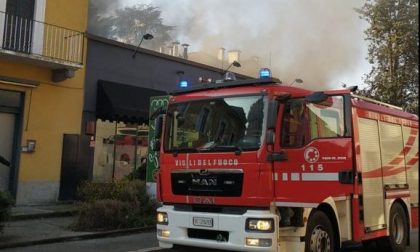 Incendio a Castellanza, le foto dell'intervento dei Vigili del Fuoco