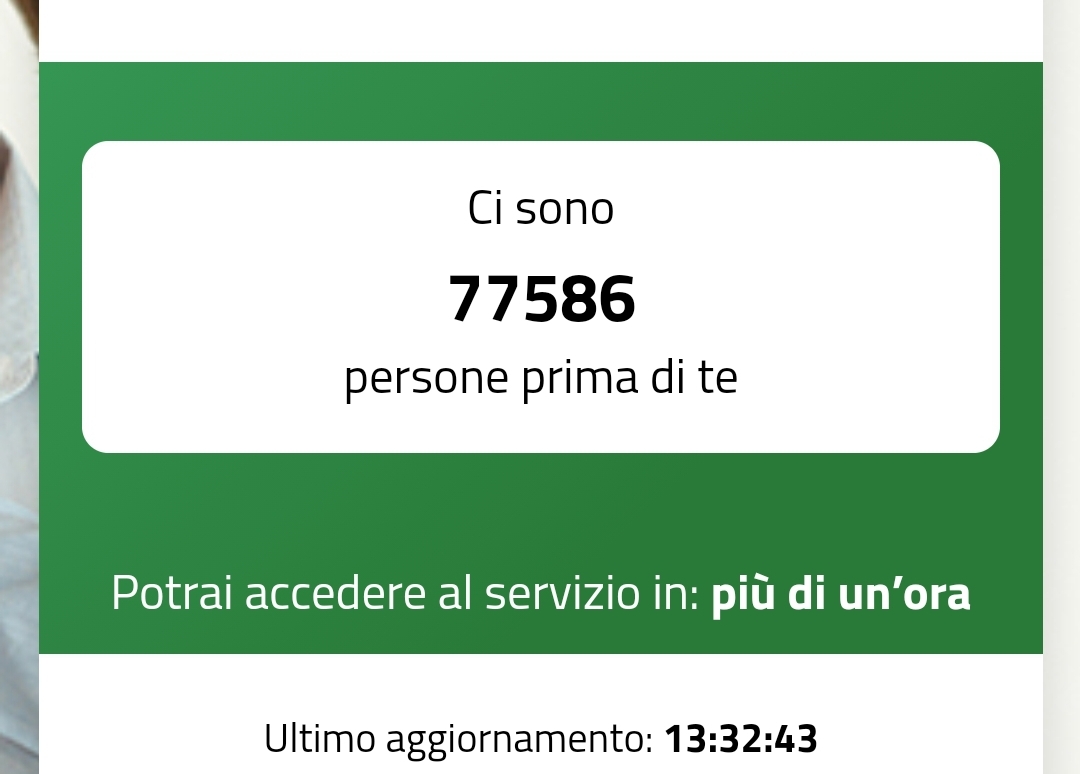 Vaccino, corsa all’adesione in Lombardia tra gli over80: tutti in coda (virtuale)