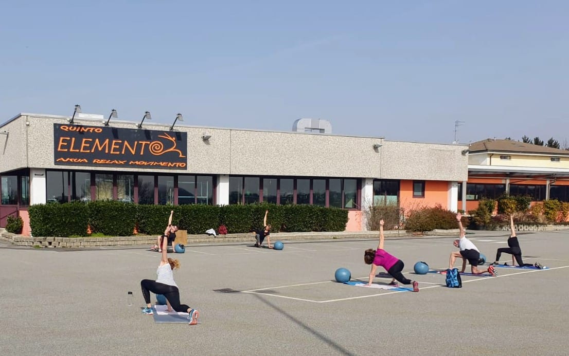 Palestre ancora chiuse, a Venegono si fa fitness all’aria aperta