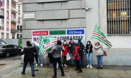 Protesta navigator alla Prefettura di Milano: “Cerchiamo lavoro agli altri e siamo abbandonati”